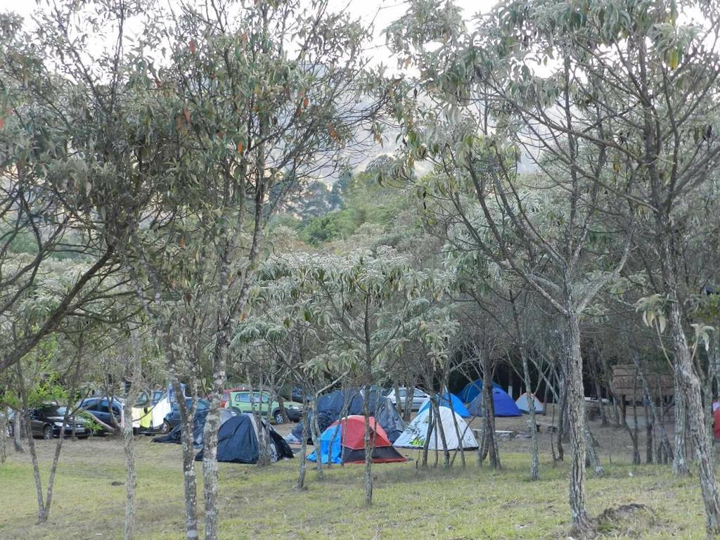 Camping Do Noel - Chales Hotel São Tomé das Letras Esterno foto